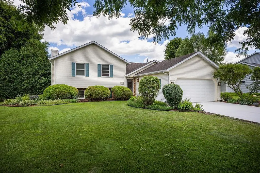 232 Yarrow Hill Drive, Cottage Grove, WI 53527 - #1