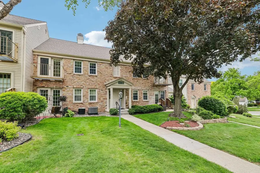 6808 Old Sauk Court, Madison, WI 53717 - #2