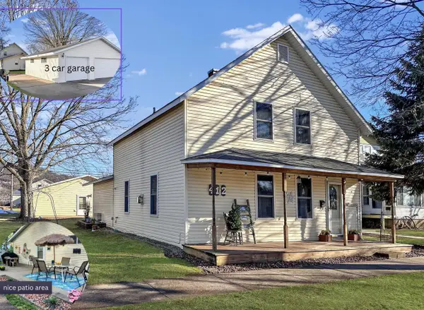 412 N Wacouta Avenue, Prairie Du Chien, WI 53821