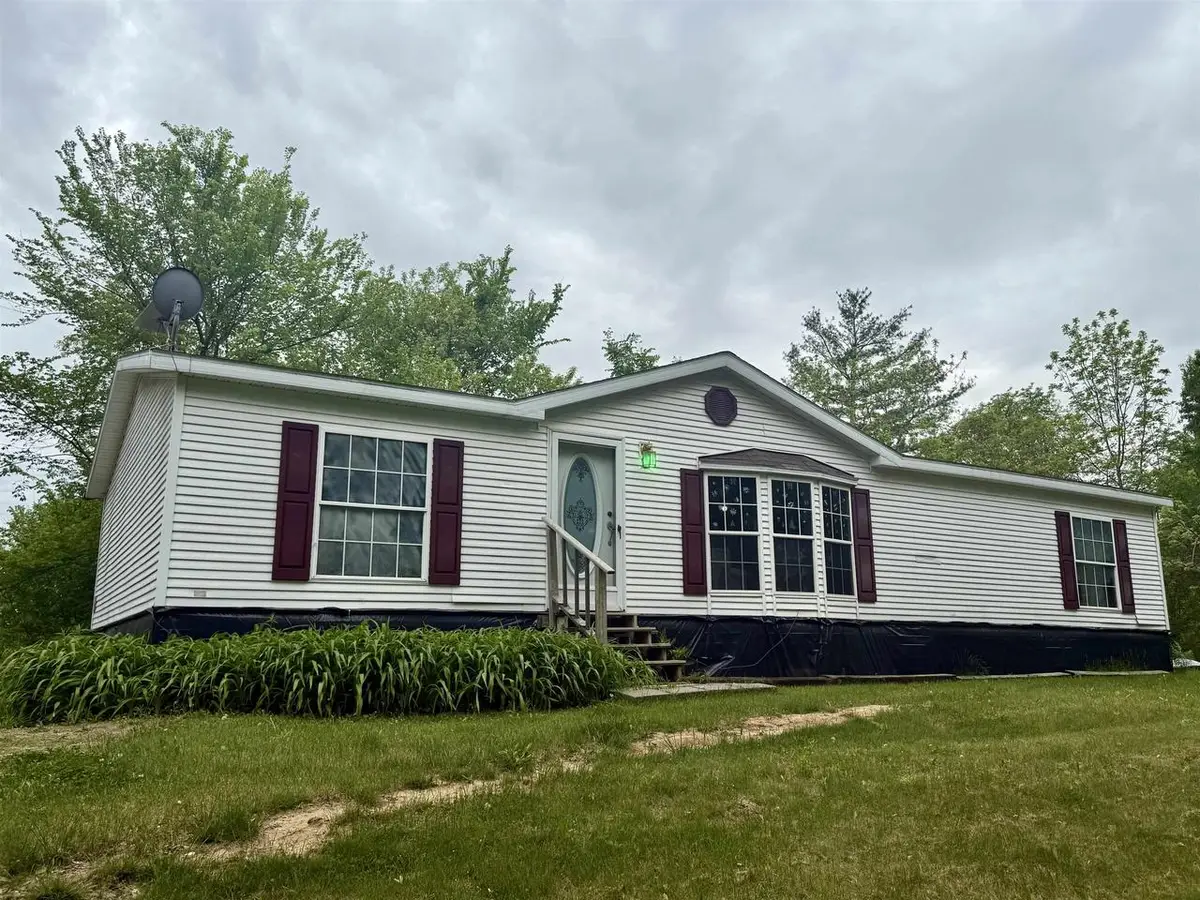 18571 Hilltop Road, Sparta, WI 54656 - #1