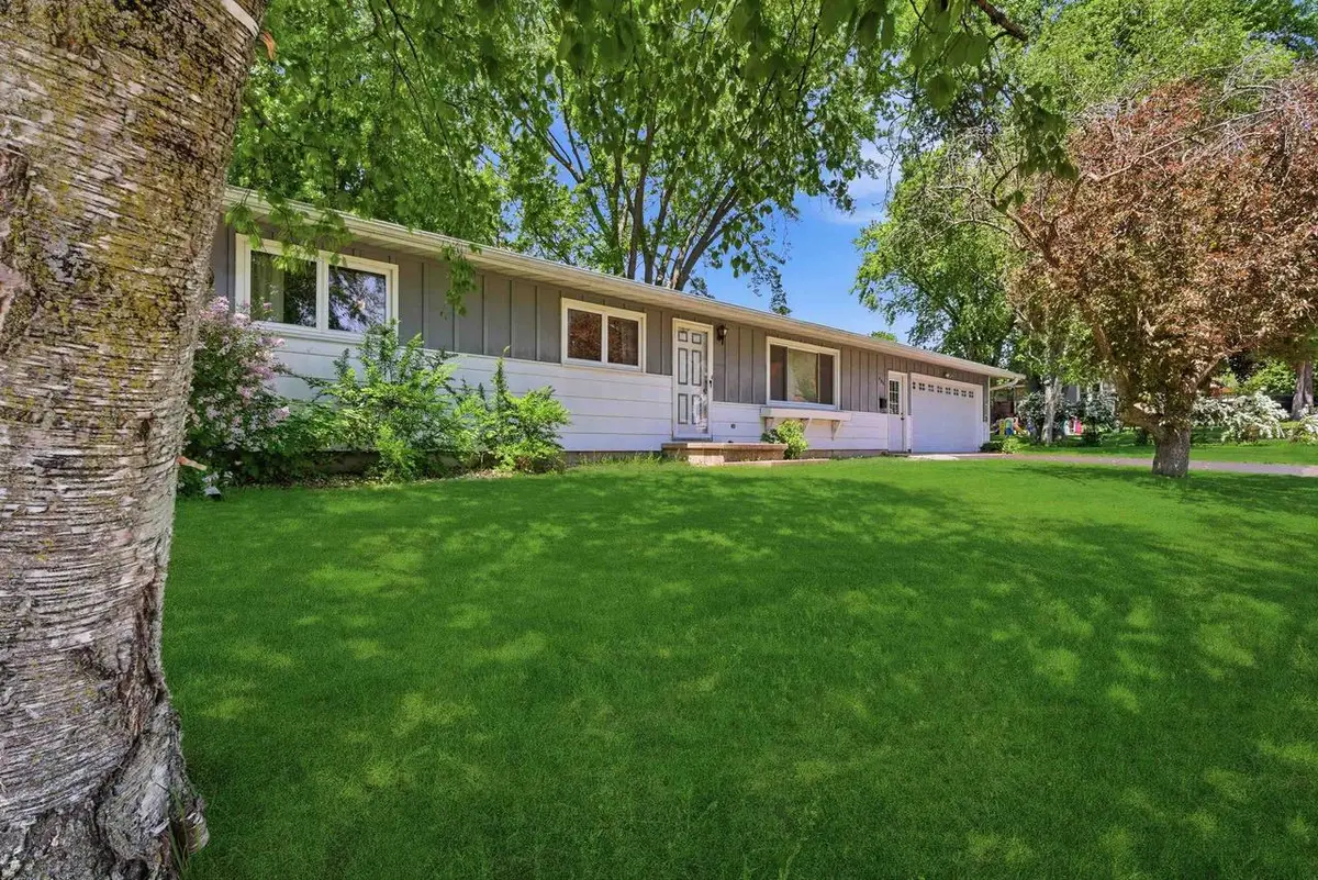 406 Hamburg Street, Ripon, WI 54971 - #1