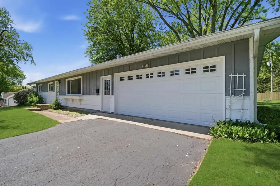 406 Hamburg Street, Ripon, WI 54971 - #2