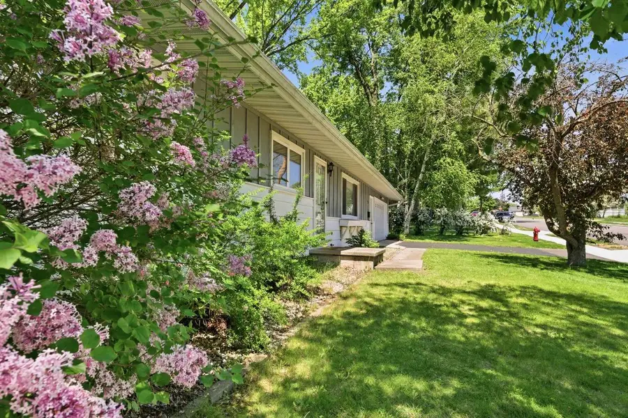 406 Hamburg Street, Ripon, WI 54971 - #3