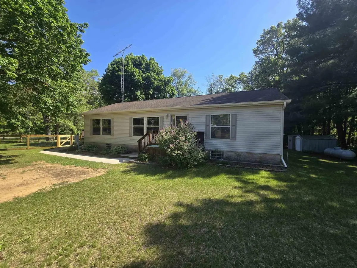 331 Ember Drive, Oxford, WI 53952 - #1