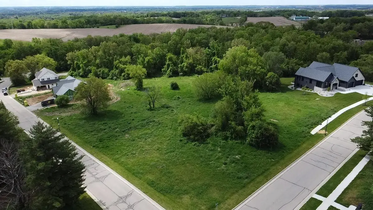 2810 Arbor Ridge Way, Janesville, WI 53548 - #1