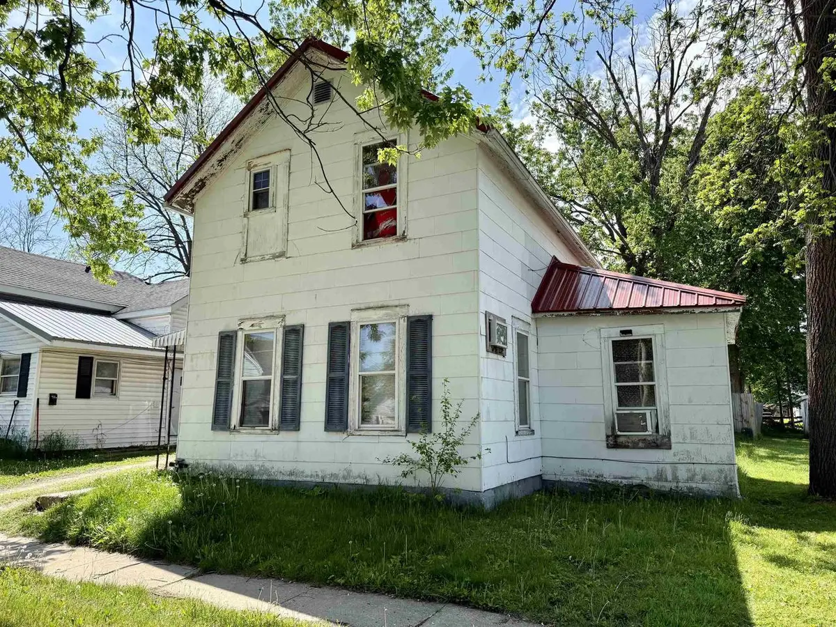 337 W 4th Street, Richland Center, WI 53581 - #1