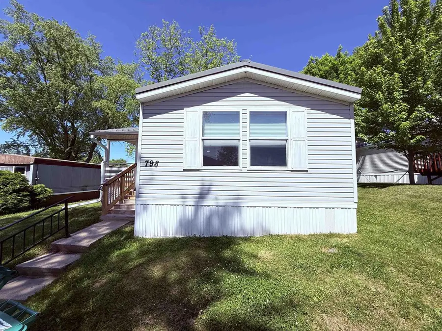 798 Bass Circle, Stoughton, WI 53589 - #2
