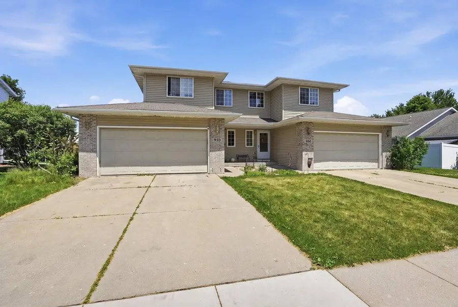 908-910 Greig Trail, Stoughton, WI 53589 - #2