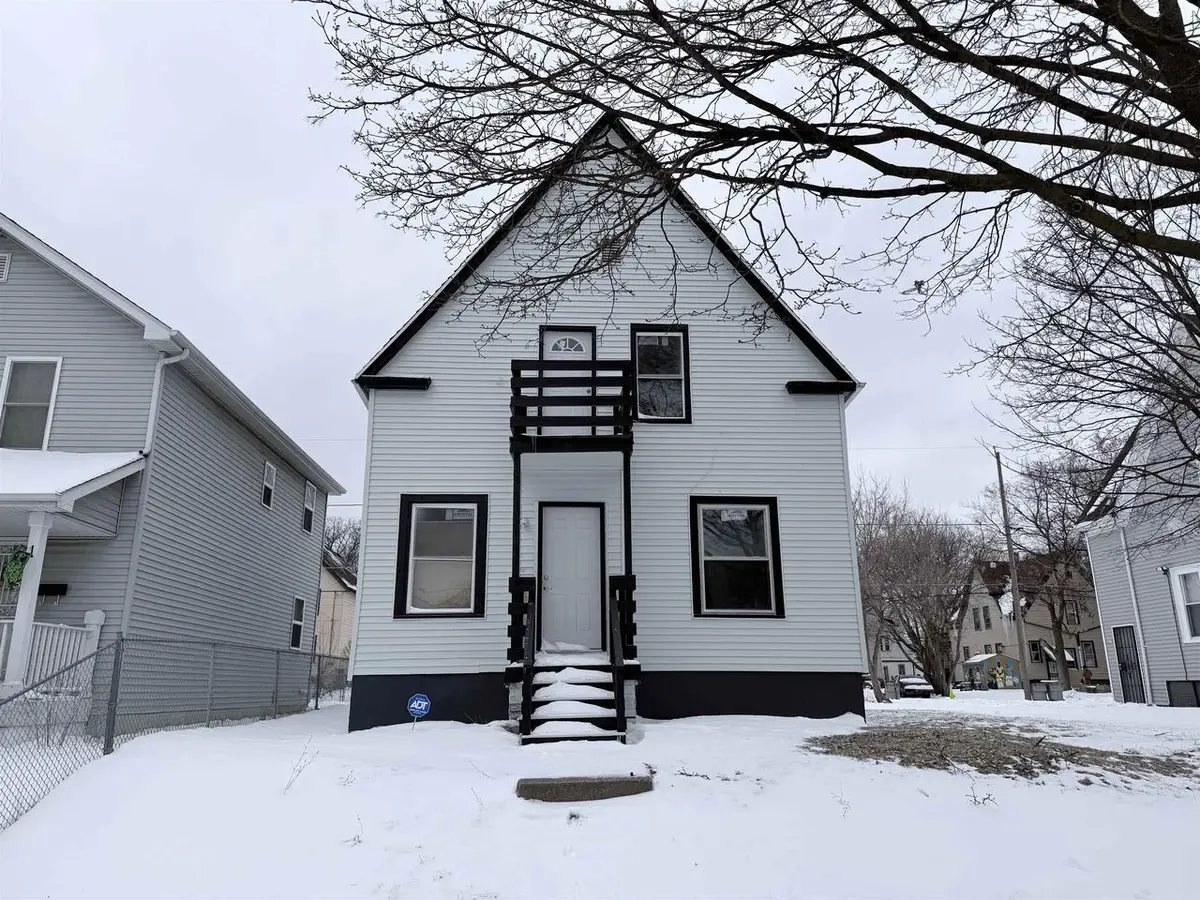 2611 N 33rd Street, Milwaukee, WI 53210 - #1