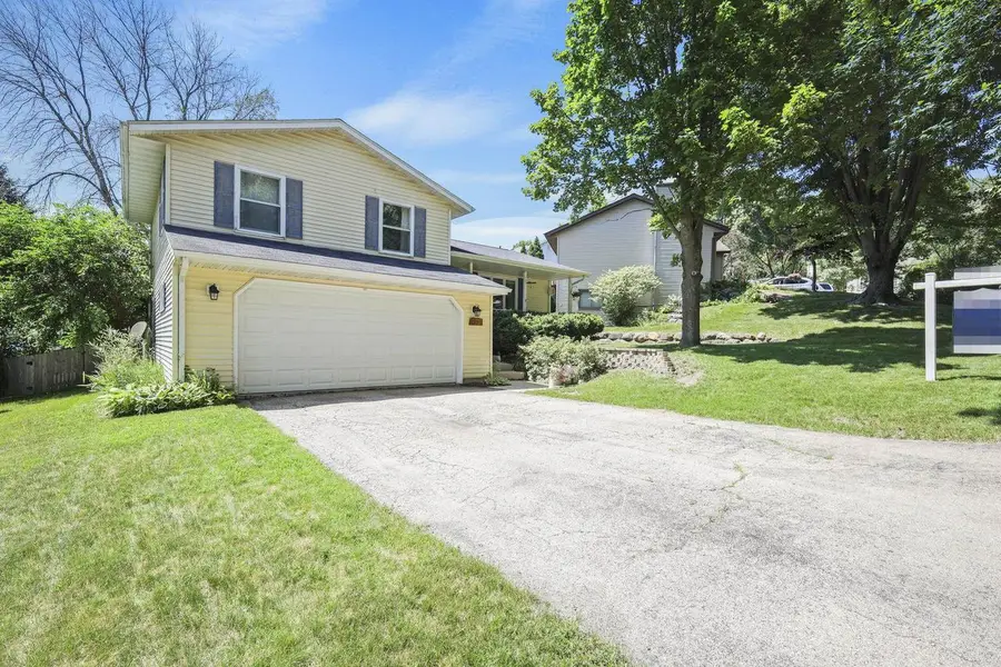 621 Seven Nations Drive, Madison, WI 53713 - #2
