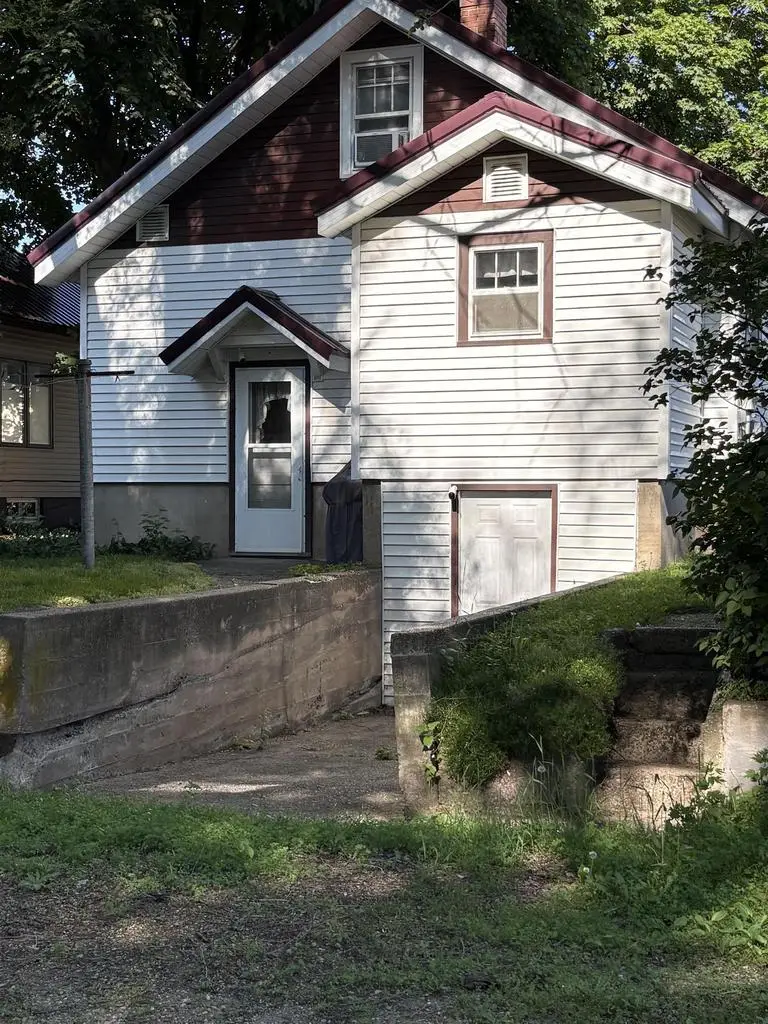 115 N Prairie Street, Prairie Du Chien, WI 53821 - #2