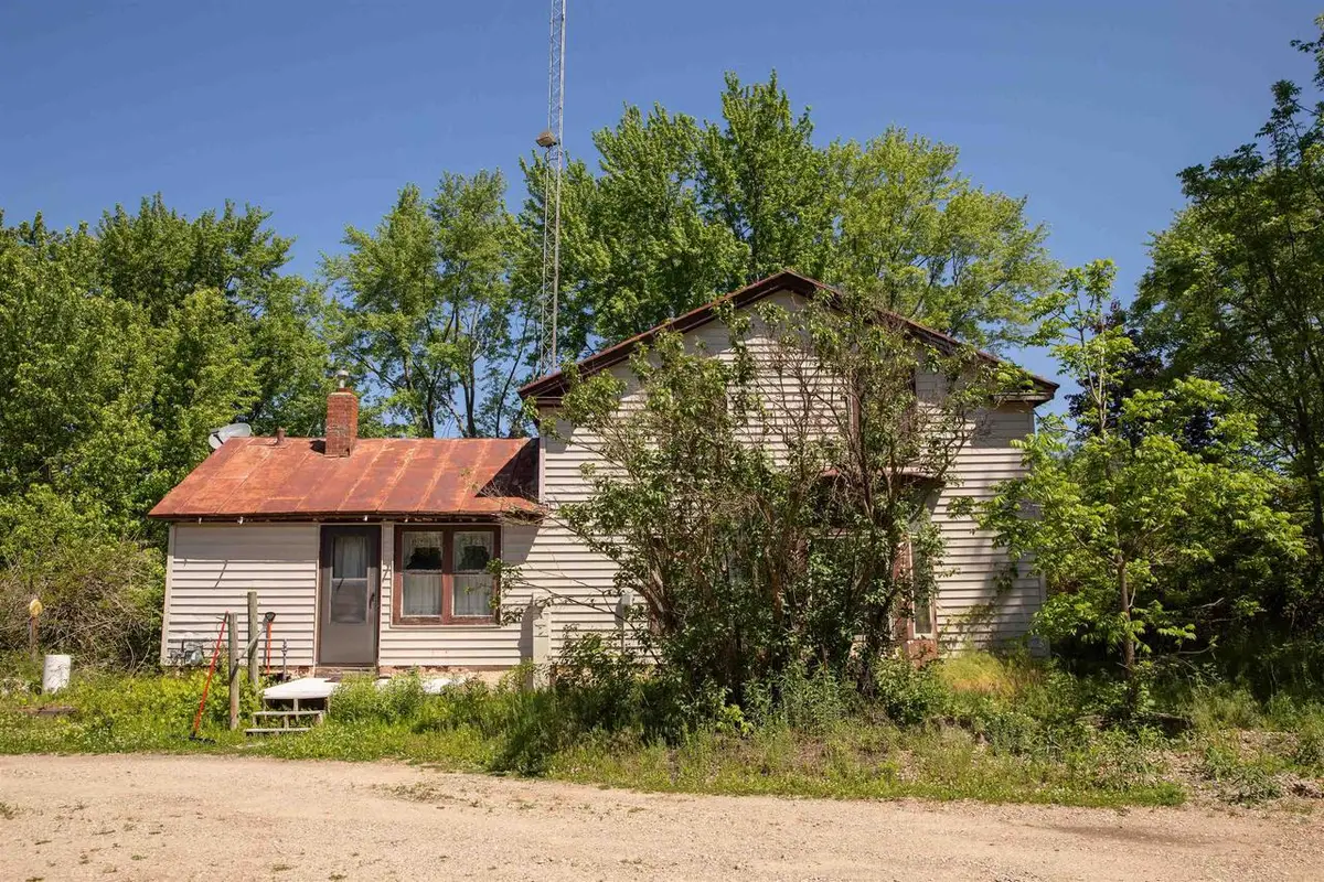719 S Main Street, Westfield, WI 53964 - #1