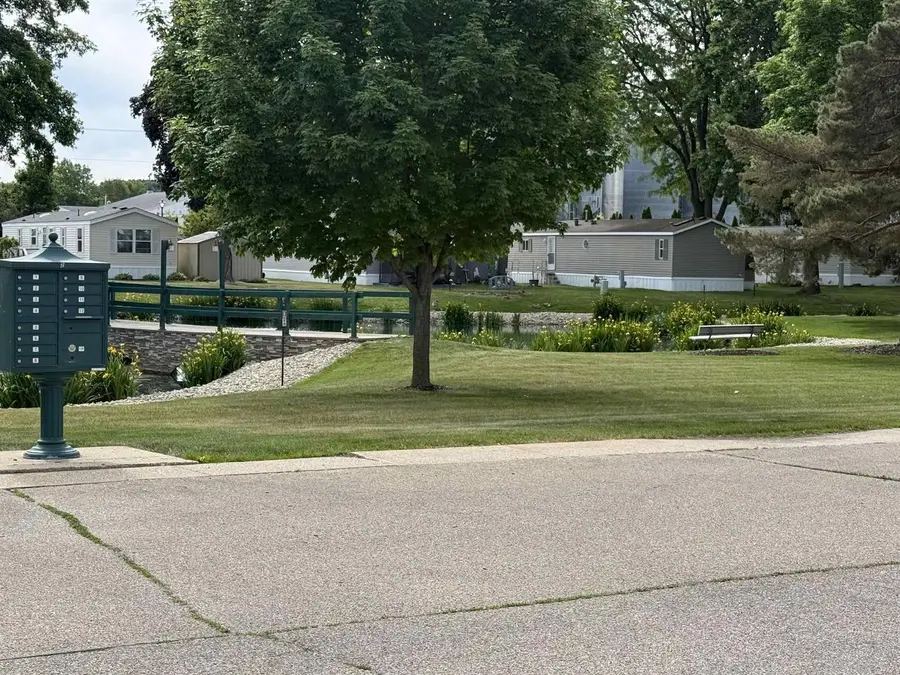 31 Maple Grove Avenue, Jefferson, WI 53549 - #3