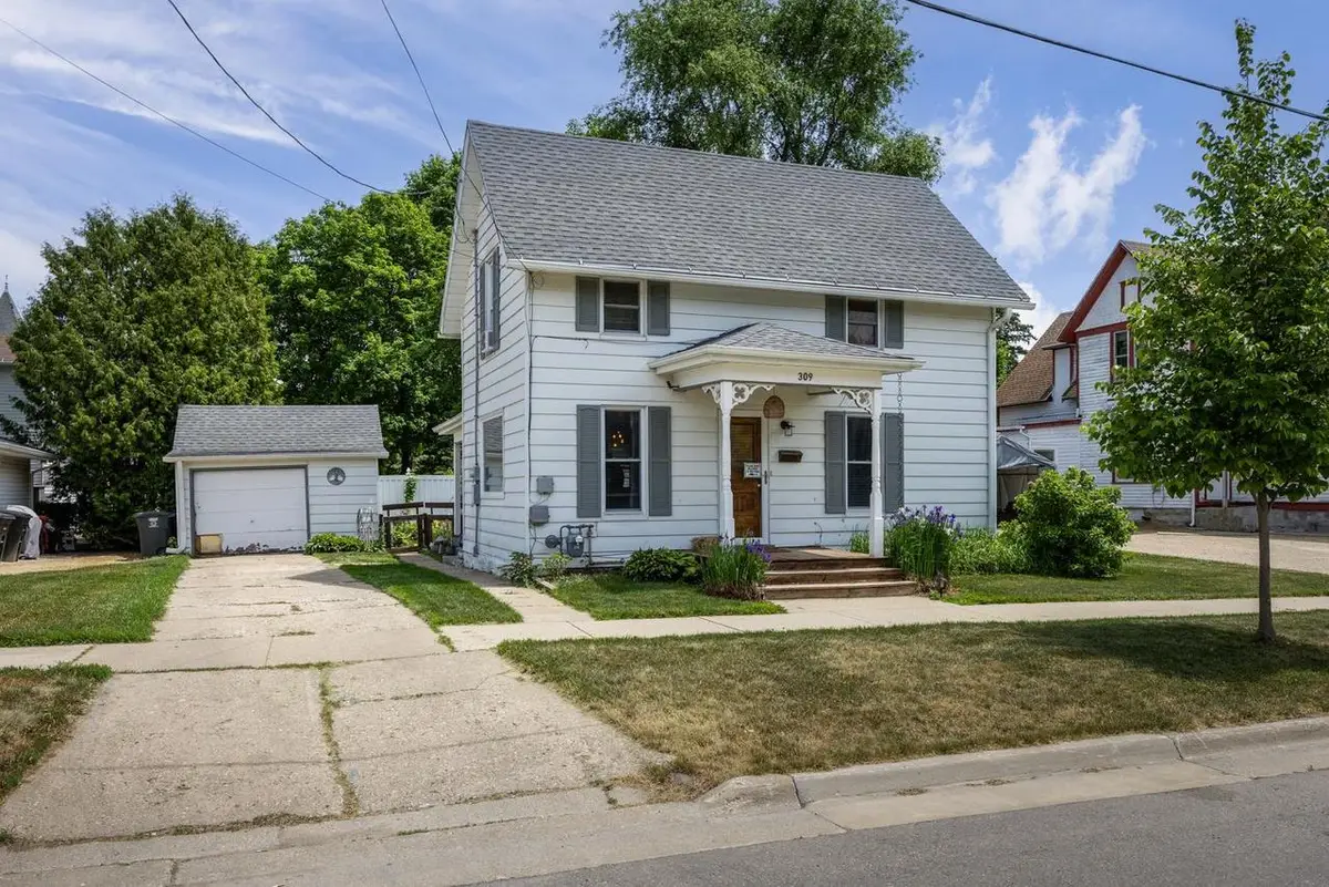309 S Madison Street, Stoughton, WI 53589 - #1