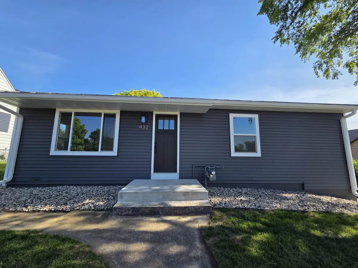 432 W Marion Street, Portage, WI 53901 - #1