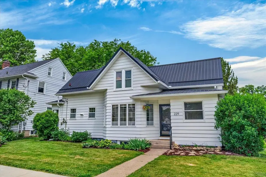 229 E Pearl Street, Belleville, WI 53508 - #2