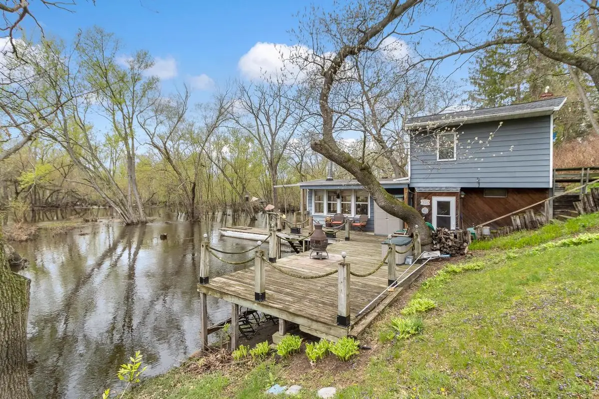 N4607 Oak Knoll Road, Poynette, WI 53955 - #1