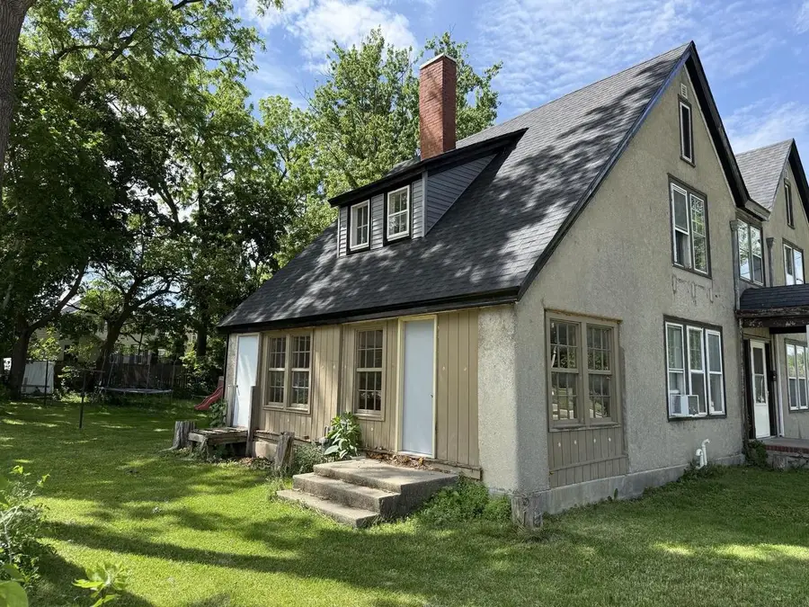 160 N Hickory Street, Platteville, WI 53818 - #2