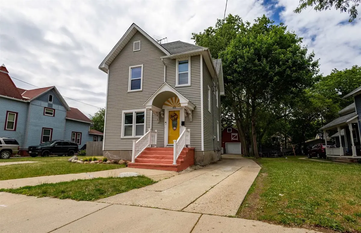 816 Bluff Street, Beloit, WI 53511 - #1