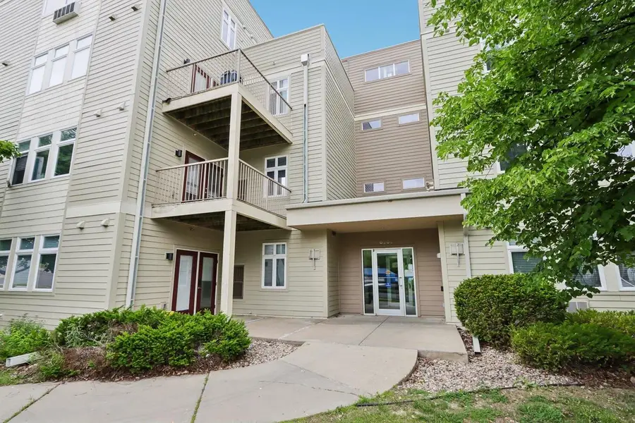 8206 Starr Grass Drive #207, Madison, WI 53719 - #2