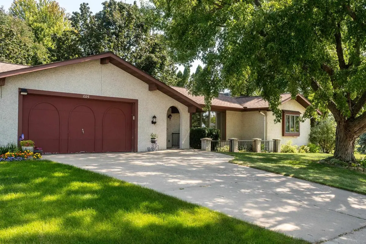 1025 Chapin Lane, Stoughton, WI 53589 - #1