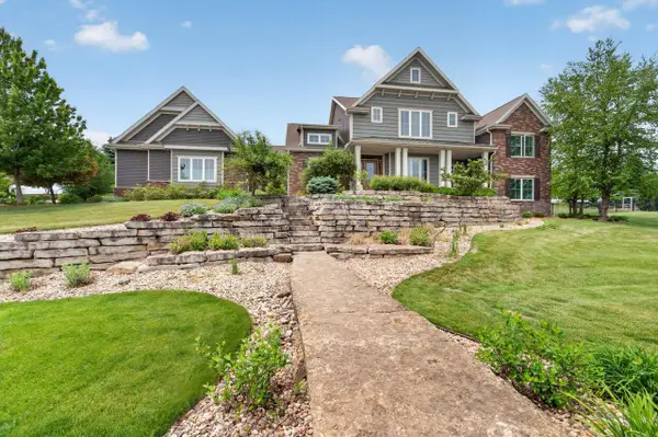 5833 Grassland Terrace, Marshall, WI 53559