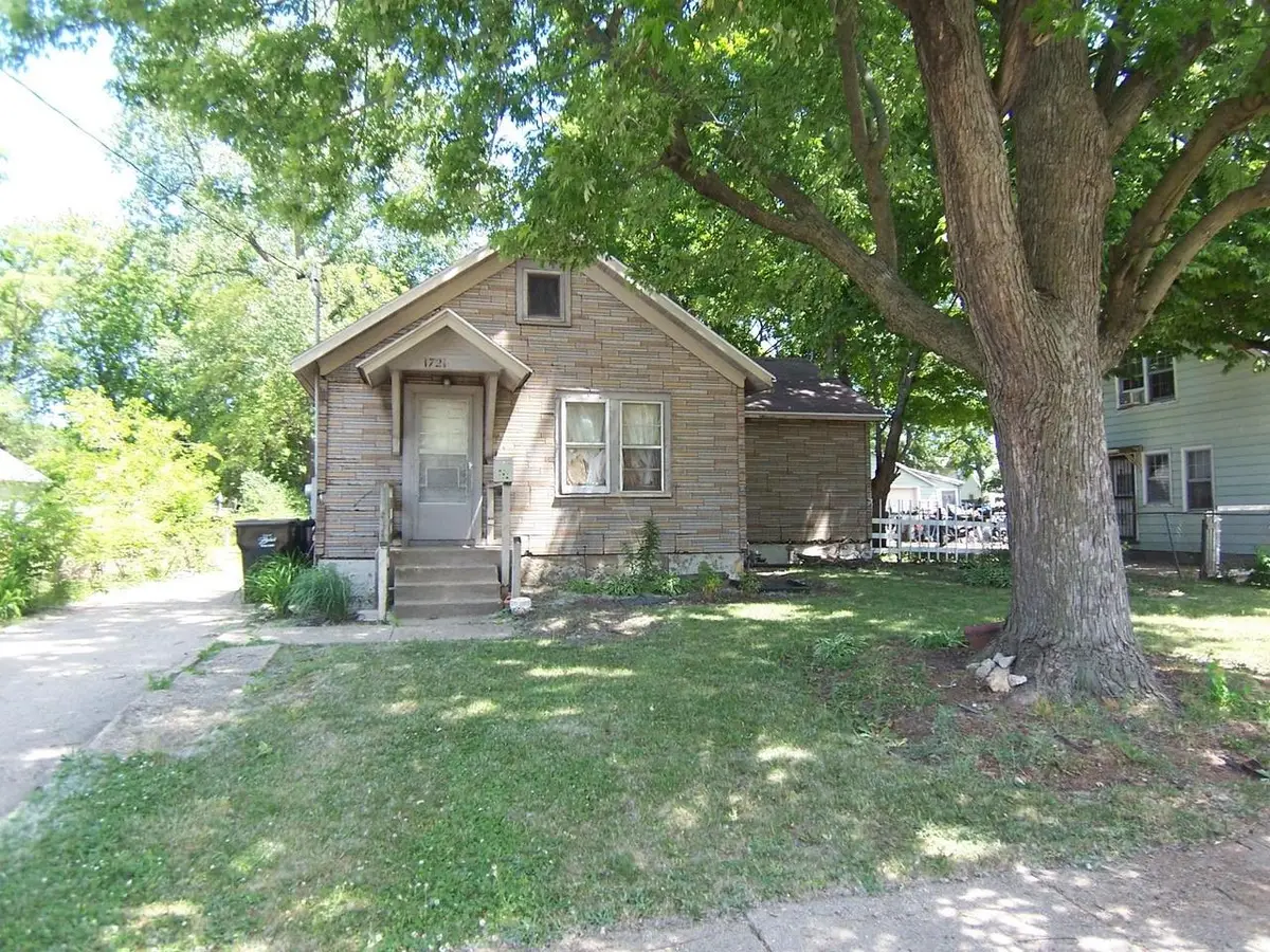 1721 Harrison Avenue, Beloit, WI 53511 - #1