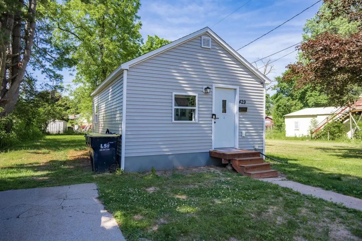 429 West Avenue, Mauston, WI 53948 - #1
