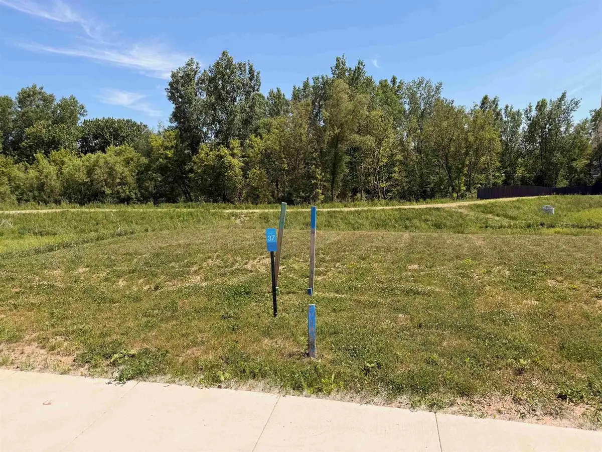 7545 California Love Trail, Middleton, WI 53562 - #1