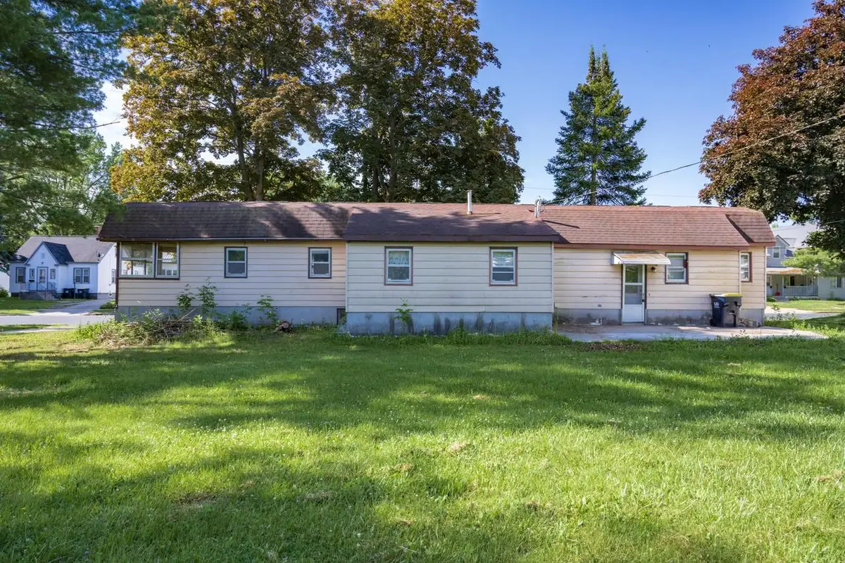 433 West Avenue, Mauston, WI 53948 - #1
