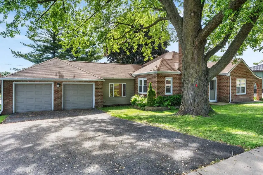1029 N Bequette Street, Dodgeville, WI 53533 - #2