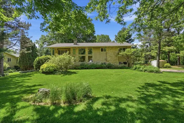 4938 Hickory Trail, Middleton, WI 53562
