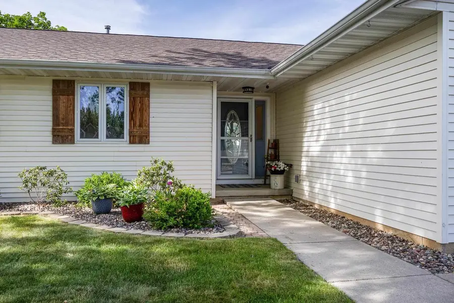 335 Belle Avenue, Belleville, WI 53508 - #2