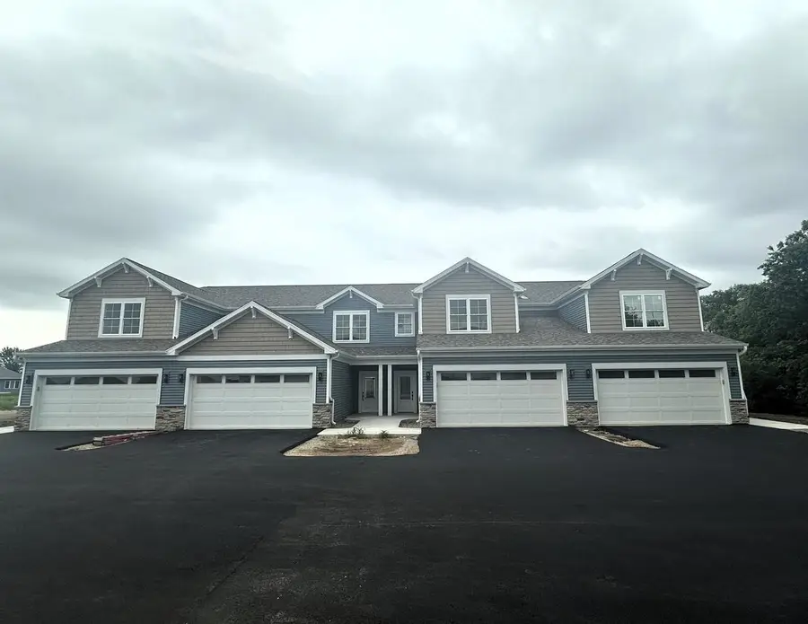 3164 S Bartells Dr Drive #202, Beloit, WI 53511 - #2