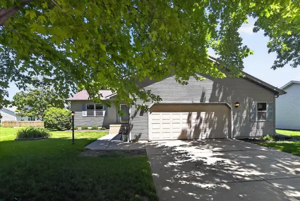 1340 Prairie Rose Drive, Sun Prairie, WI 53590