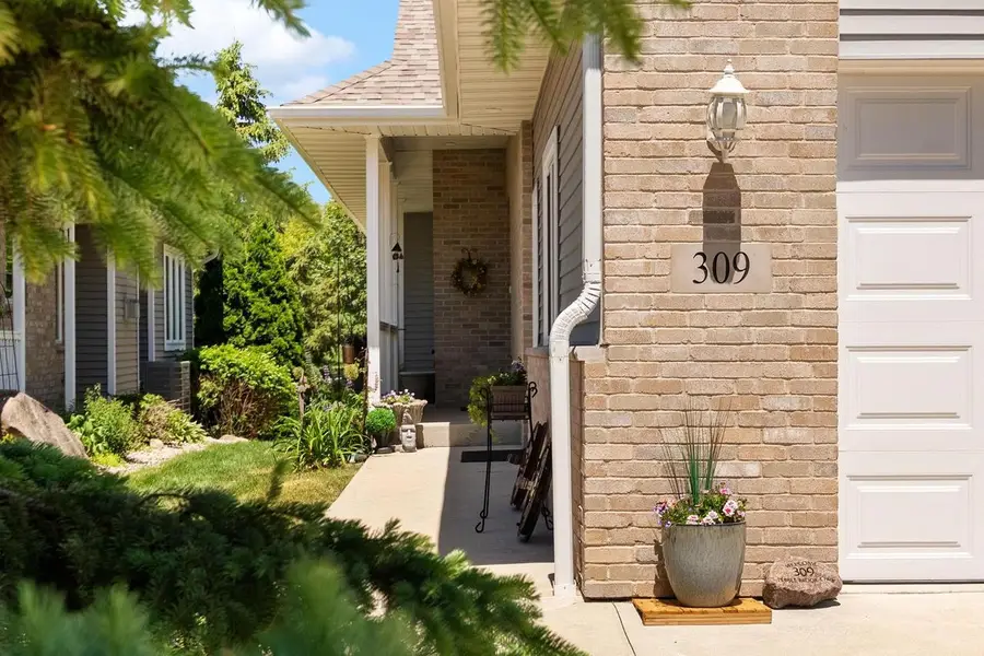 309 Pebble Brook Lane, Lodi, WI 53555 - #2