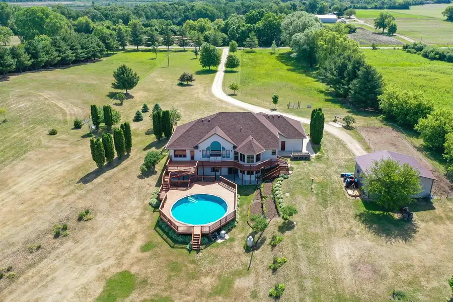 11129 N Charley Bluff Road, Milton, WI 53563 - #2