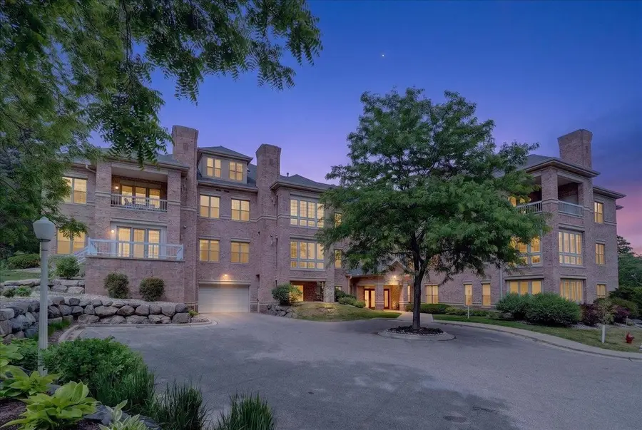 5418 Old Middleton Road #301, Madison, WI 53705 - #2