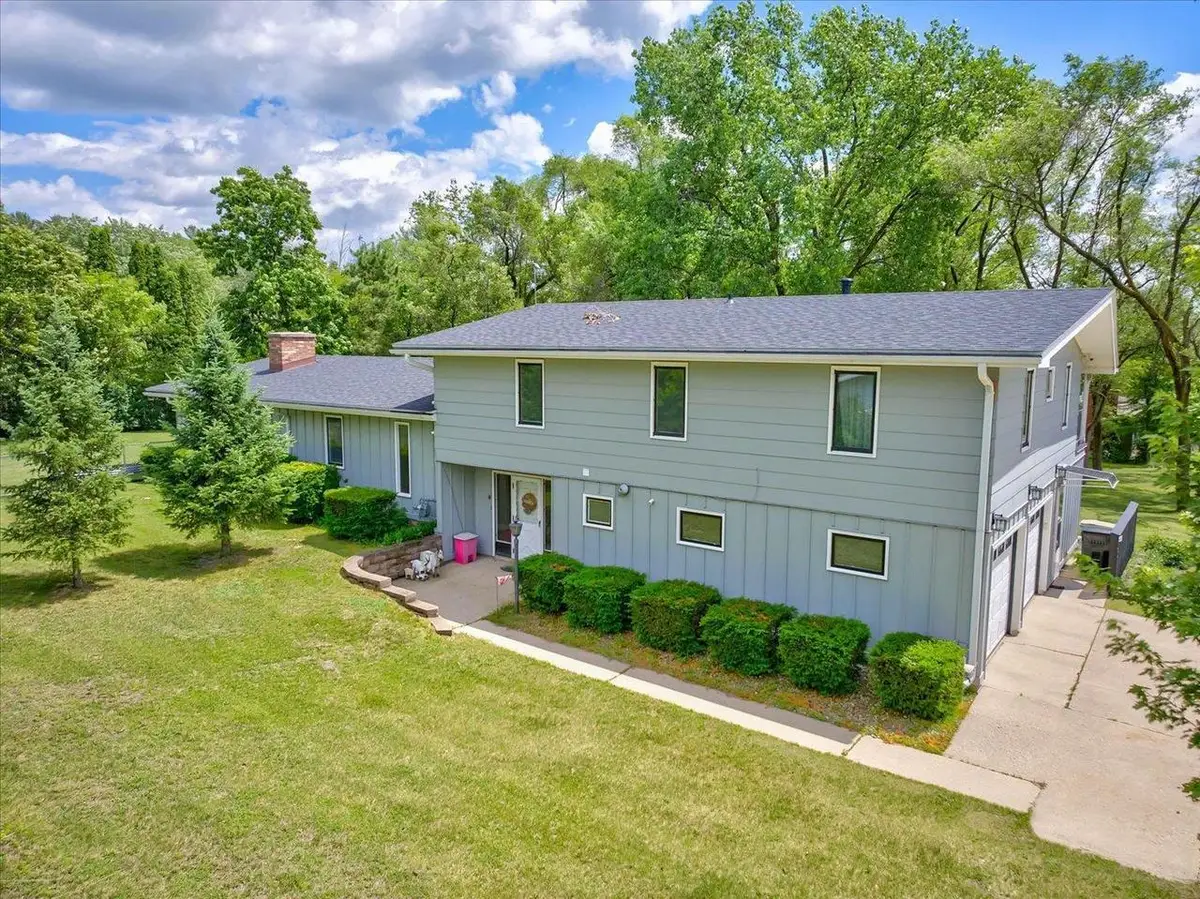 833 River Street, Portage, WI 53901 - #1