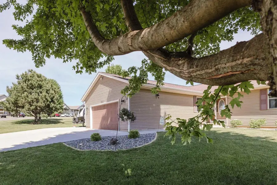 329 E Madison Street, Dodgeville, WI 53533 - #2