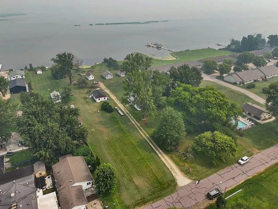 138 E Front Street, Marquette, WI 53947 - #2