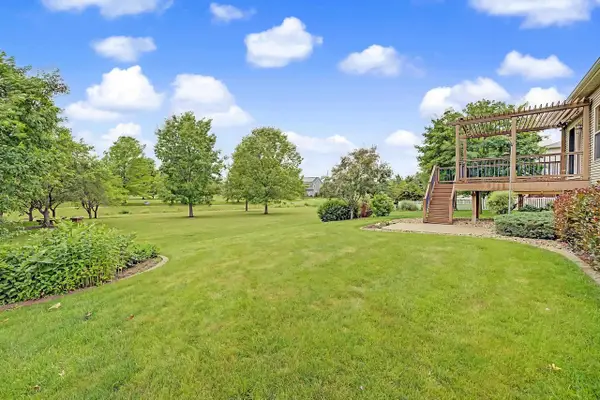 4626 SECRET GARDEN Drive, Mcfarland, WI 53558