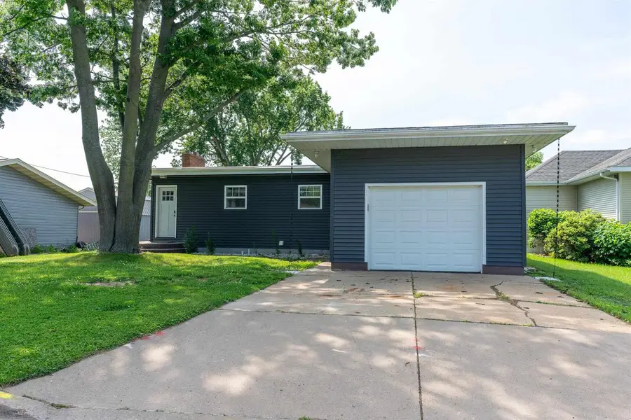 1326 Lakeview Drive, Tomah, WI 54660 - #2
