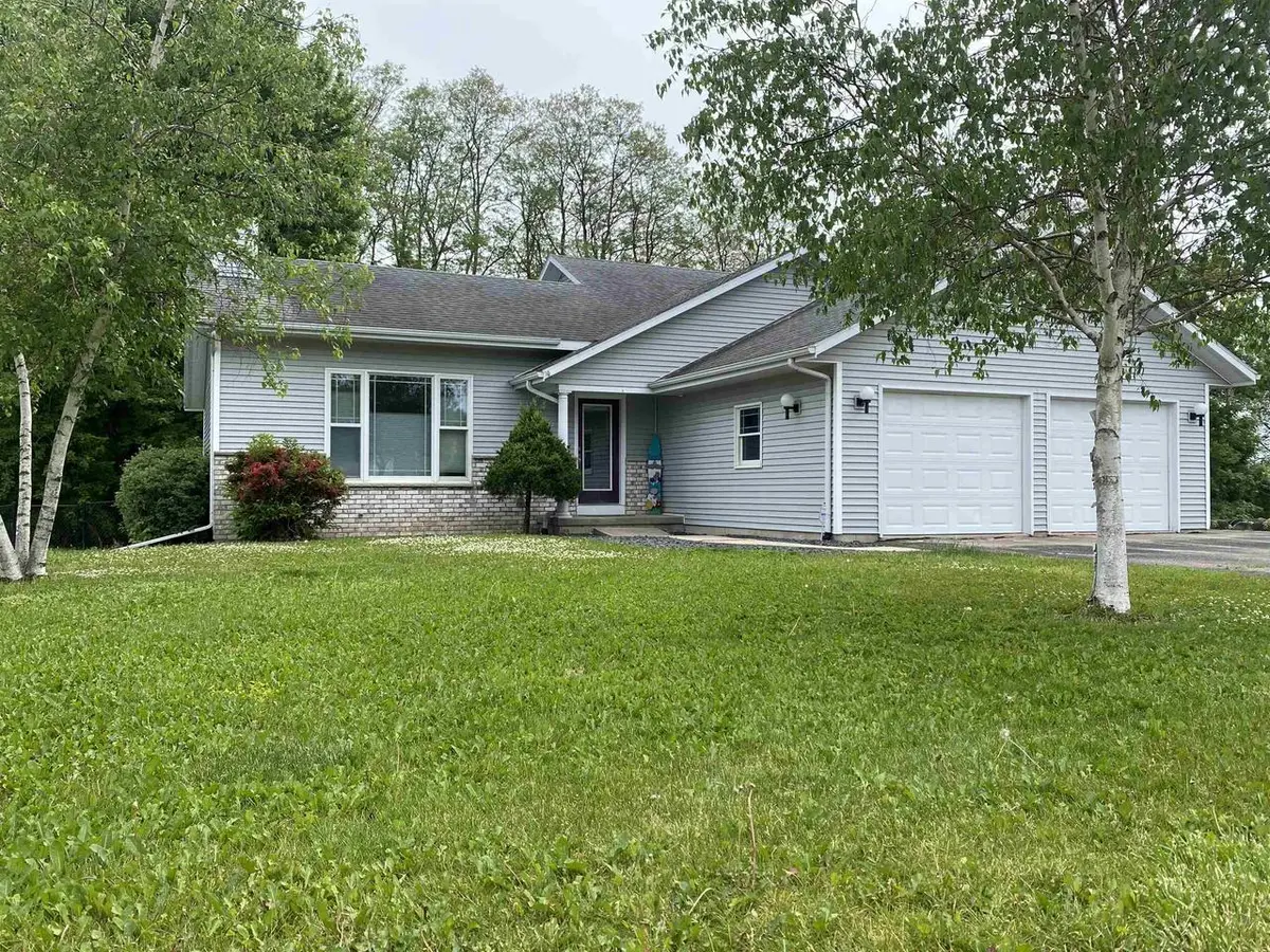 102 Dexter Drive, Cambria, WI 53923 - #1