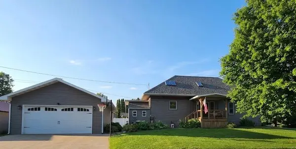225 S Franklin Street, Livingston, WI 53554