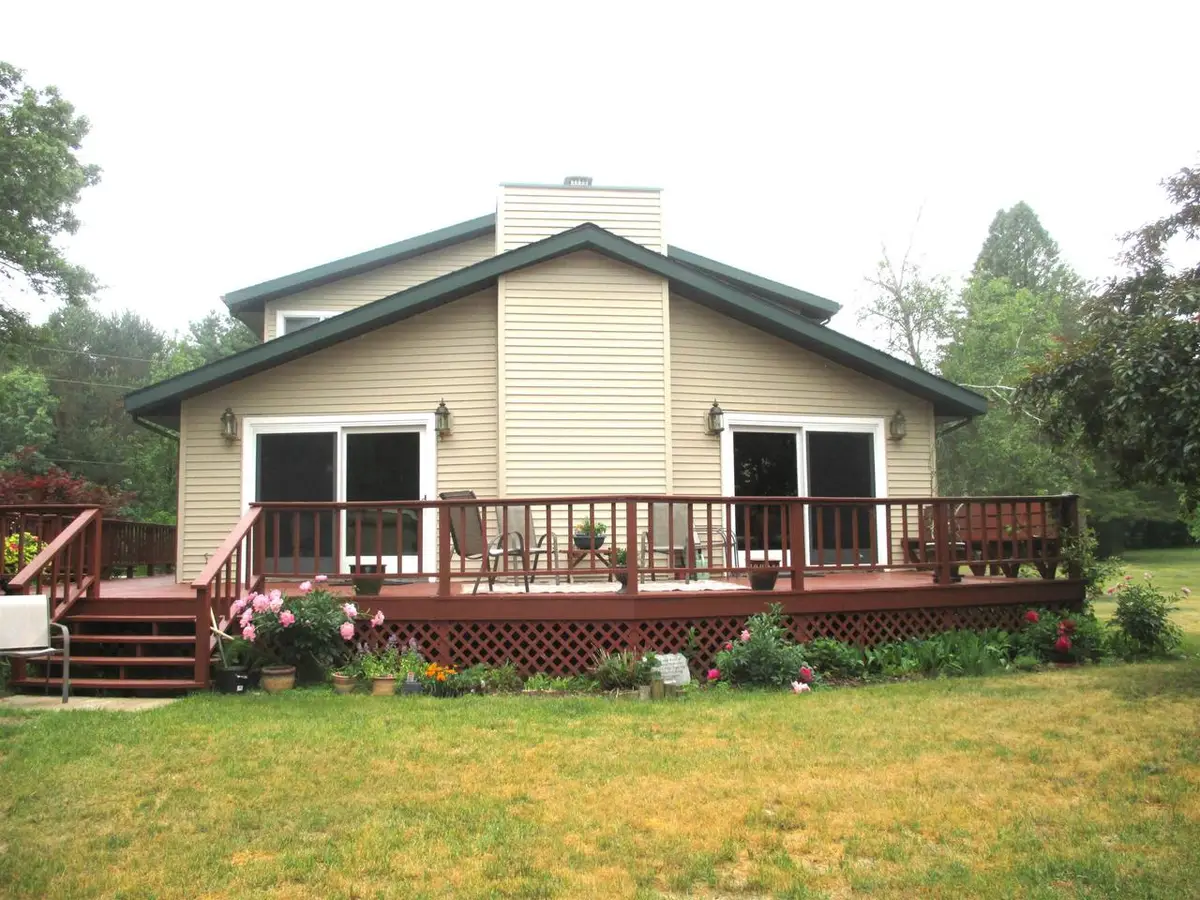 272 Carriage Road, Montello, WI 53949 - #1