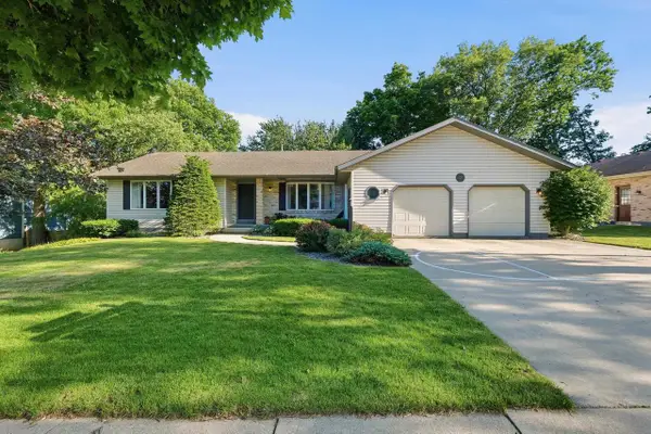 423 Butternut Drive, Oregon, WI 53575