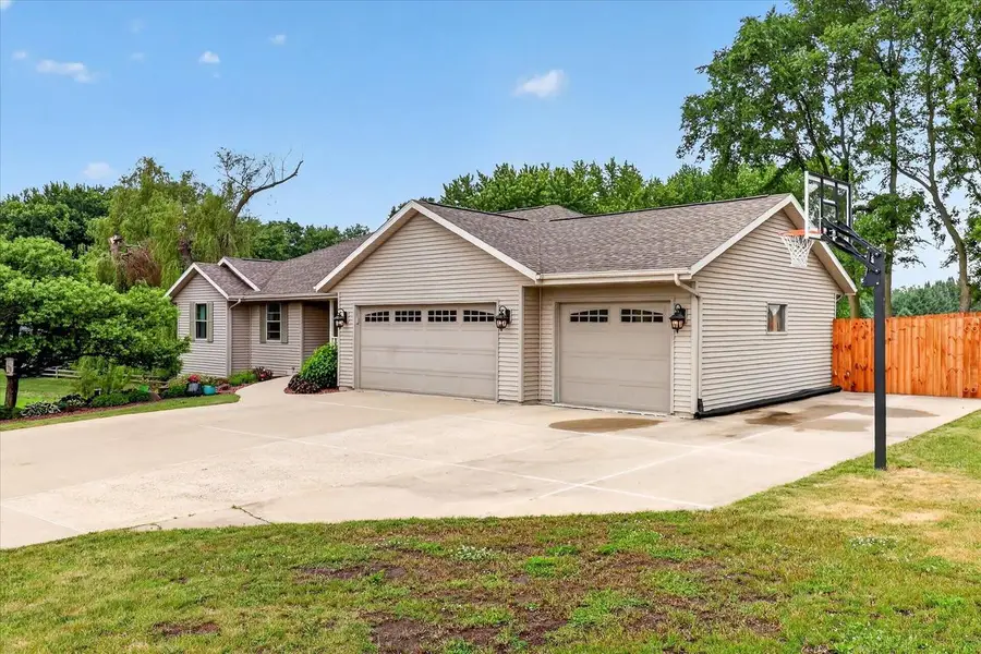 2309 E Pine Tree Court, Milton, WI 53563 - #2