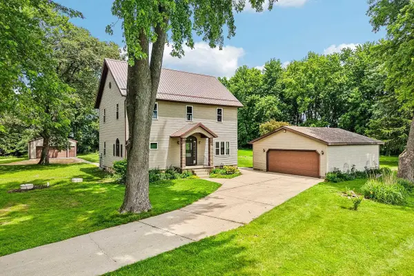 W5440 Halverson Drive, Poynette, WI 53955