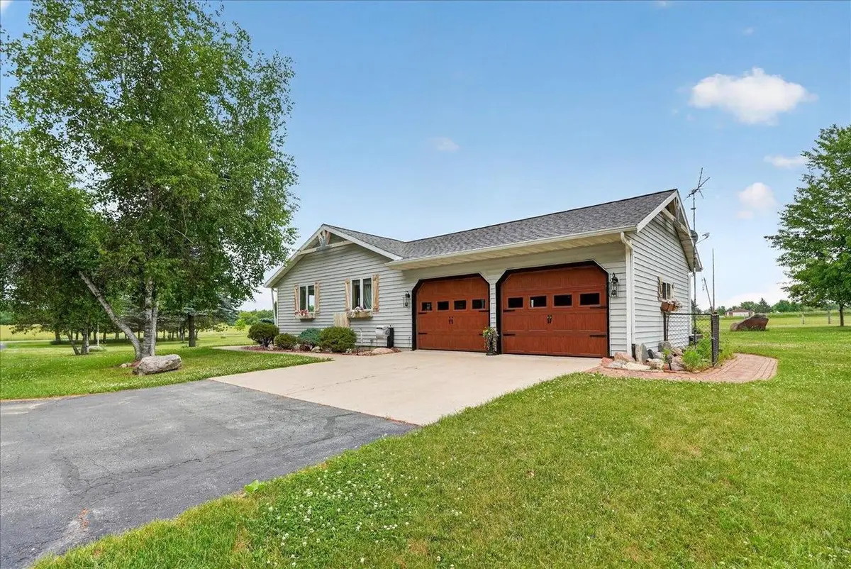 W8127 Dumke Road, Portage, WI 53901 - #1